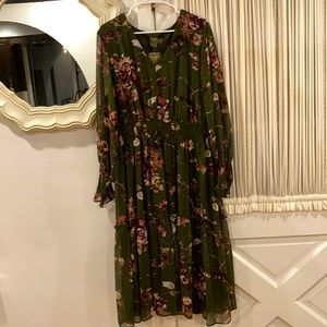 Brand new dress with tags. Taylor. Forest green with flowers.